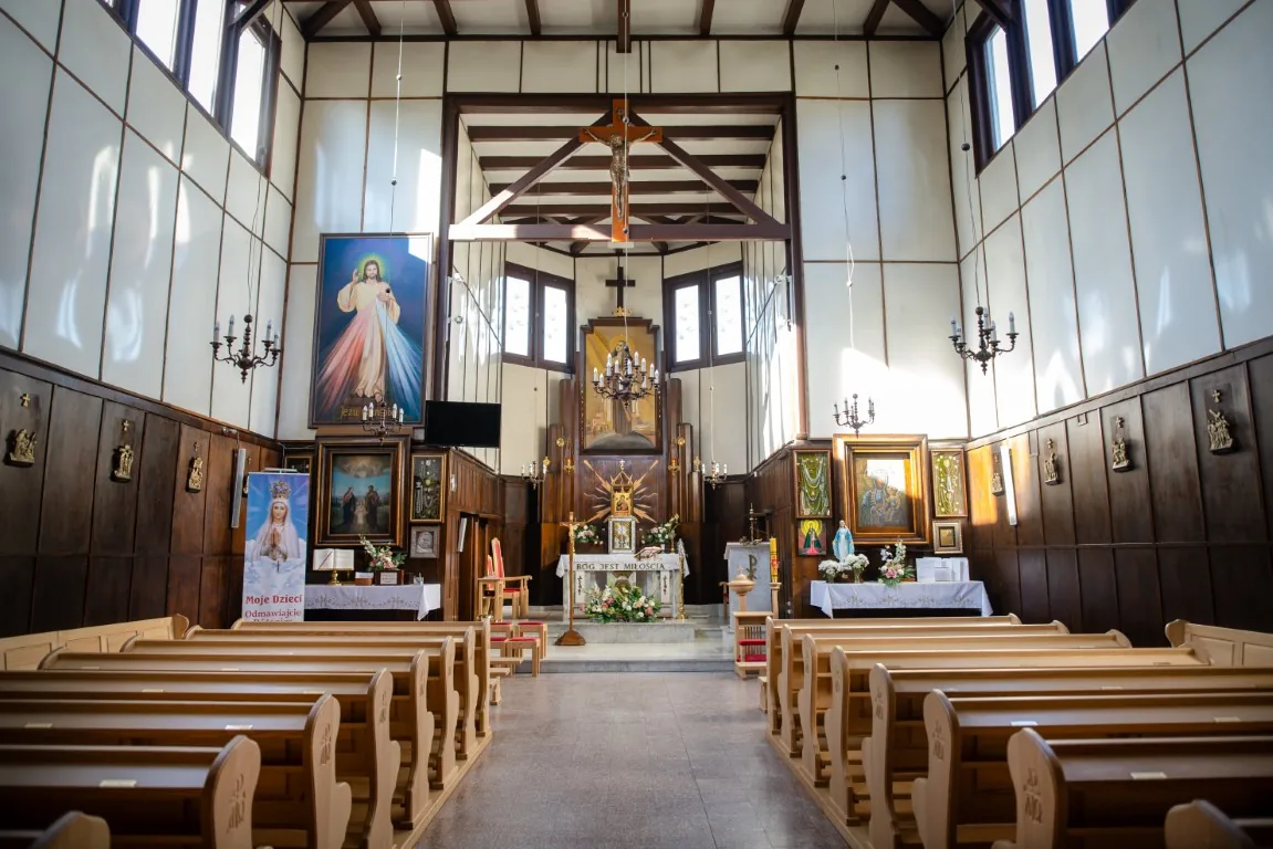 Wnętrze kościoła parafii św. Teresy w Lublinie